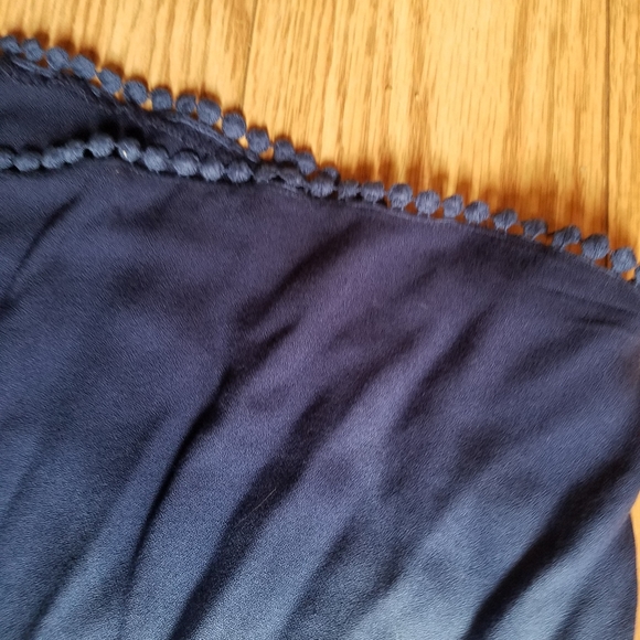 Blouse - Picture 2 of 3